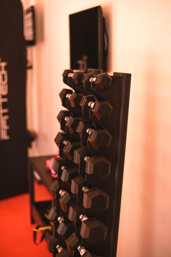 Mw Douro Wine & Spa 산타마르타드페네구아 외부 사진 Dumbbells on a rack