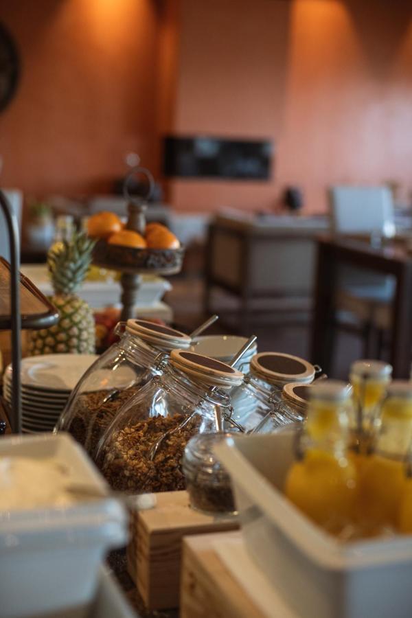 Mw Douro Wine & Spa 산타마르타드페네구아 외부 사진 Breakfast at the hotel